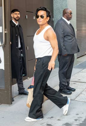 NEW YORK, NY- OCTOBER 2: Prabal Gurung seen at ABC Studios in in New York City on October 2, 2026. Credit: AdMedia USA - ZUMAa123 20261002_zaa_a123_025 Copyright: xCamaraxPorterx