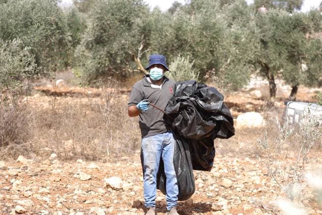 October 2, 2026, Nablus, Palestine, State of: BEITA, NABLUS, PALESTINE †OCTOBER 2, 2026: Israeli settlers and Israeli forces attacked Palestinian farmers while they were picking olives in the Jabal Al-Arma area, east of Beita, south of Nablus. Settlers fired live ammunition toward the farmers, with no injuries reported. According to the Palestinian Red Crescent Society, Israeli forces also beat a 46-year-old Palestinian farmer during raids on olive farms in Beita. Witnesses told Anadolu that Israeli forces fired stun grenades and tear gas at farmers in the Jabal Al-Arma area, forcing them to leave. The olive harvest begins in early October and continues through the end of November, making it an important agricultural and economic se - ZUMAq101 20261002_zna_q101_093 Copyright: xSalmanxMohsenxAlkhatibx