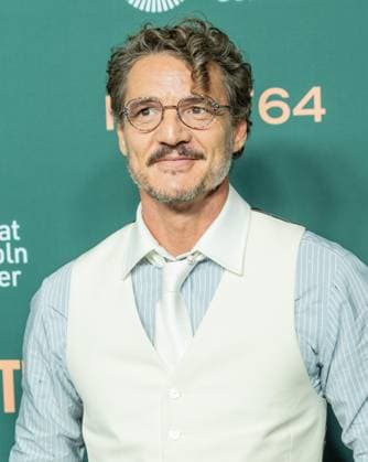 October 2, 2026, Bronx, New York, USA: Pedro Pascal wearing dress by Chanel attends screening of Behemoth at annual NYFF64 at Alice Tully Hall at Lincoln Center in New York, NY on October 2, 2026. Bronx USA - ZUMAr339 20261002_znp_r339_040 Copyright: xLevxRadinx
