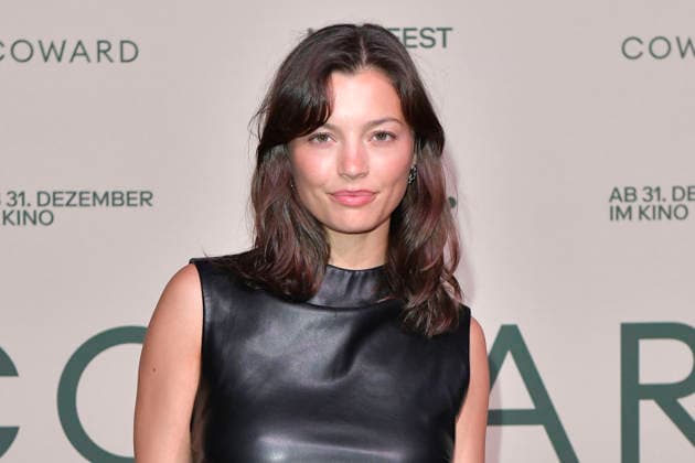 Vivien König at the premiere of the movie *Coward* at the silent green Kulturquartier in Berlin, October 2, 2026 Foto:xM.xBehrensx xFuturexImagex coward_6005