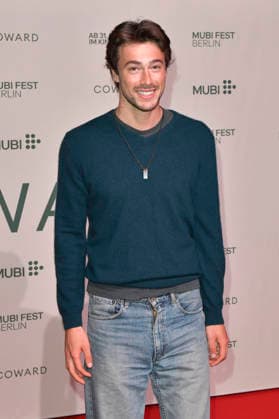 Luca Apple at the premiere of the movie *Coward* at the silent green Kulturquartier in Berlin, October 2, 2026 Foto:xM.xBehrensx xFuturexImagex coward_6020