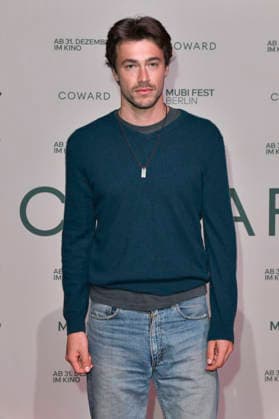 Luca Apple at the premiere of the movie *Coward* at the silent green Kulturquartier in Berlin, October 2, 2026 Foto:xM.xBehrensx xFuturexImagex coward_6021