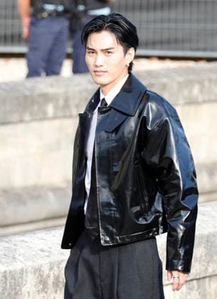 Shuzo Ohira arrives at the Givenchy Spring Summer 2027 Women’s Ready-to-Wear fashion show during Paris Fashion Week (PFW) in Paris, France, on October 2, 2026. Christophe Aubert, Bestimage. Arrivals at the Givenchy Spring Summer 2026 Women’s Ready-to-Wear fashion show during Paris Fashion Week (PFW) on October 2, 2026  Copyright: xChristophexAubertx xBestimagexChristophexAubertx xBestimagex