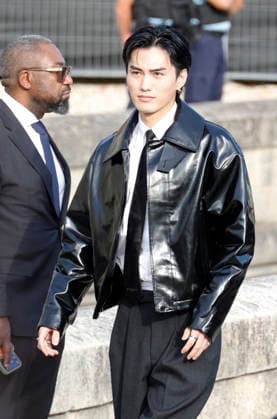 Shuzo Ohira arrives at the Givenchy Spring Summer 2027 Women’s Ready-to-Wear fashion show during Paris Fashion Week (PFW) in Paris, France, on October 2, 2026. Christophe Aubert, Bestimage. Arrivals at the Givenchy Spring Summer 2026 Women’s Ready-to-Wear fashion show during Paris Fashion Week (PFW) on October 2, 2026  Copyright: xChristophexAubertx xBestimagexChristophexAubertx xBestimagex