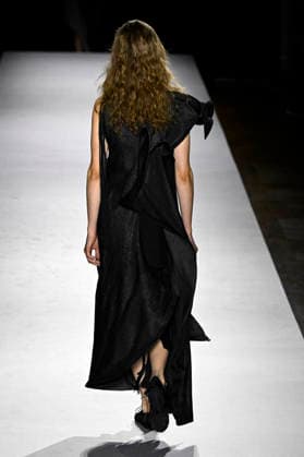 Yohji Yamamoto Women s Ready-to-Wear Spring Summer 2027 Collection Fashion Show during Paris Fashion Week, on October 2, 2026 Bestimage Yohji Yamamoto Fashion Show Women s Ready-to-Wear Spring Summer 2027 Collection during Paris Fashion Week, on October 2, 2026, in Paris, France Paris France Copyright: xAgencex xBestimagexAgencex xBestimagex