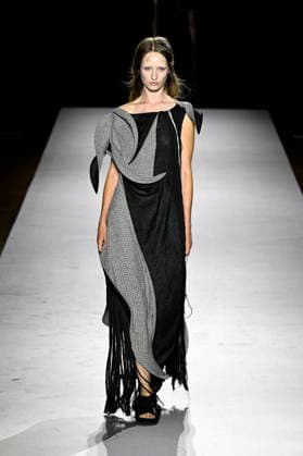 Yohji Yamamoto Women s Ready-to-Wear Spring Summer 2027 Collection Fashion Show during Paris Fashion Week, on October 2, 2026 Bestimage Yohji Yamamoto Fashion Show Women s Ready-to-Wear Spring Summer 2027 Collection during Paris Fashion Week, on October 2, 2026, in Paris, France Paris France Copyright: xAgencex xBestimagexAgencex xBestimagex