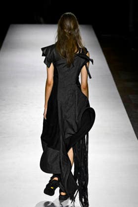 Yohji Yamamoto Women s Ready-to-Wear Spring Summer 2027 Collection Fashion Show during Paris Fashion Week, on October 2, 2026 Bestimage Yohji Yamamoto Fashion Show Women s Ready-to-Wear Spring Summer 2027 Collection during Paris Fashion Week, on October 2, 2026, in Paris, France Paris France Copyright: xAgencex xBestimagexAgencex xBestimagex