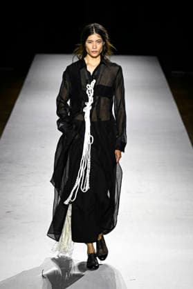 Yohji Yamamoto Women s Ready-to-Wear Spring Summer 2027 Collection Fashion Show during Paris Fashion Week, on October 2, 2026 Bestimage Yohji Yamamoto Fashion Show Women s Ready-to-Wear Spring Summer 2027 Collection during Paris Fashion Week, on October 2, 2026, in Paris, France Paris France  Copyright: xAgencex xBestimagexAgencex xBestimagex