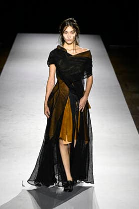 Yohji Yamamoto Women s Ready-to-Wear Spring Summer 2027 Collection Fashion Show during Paris Fashion Week, on October 2, 2026 Bestimage Yohji Yamamoto Fashion Show Women s Ready-to-Wear Spring Summer 2027 Collection during Paris Fashion Week, on October 2, 2026, in Paris, France Paris France  Copyright: xAgencex xBestimagexAgencex xBestimagex