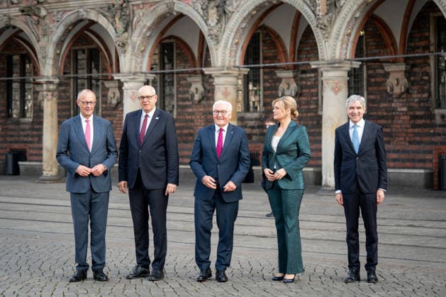 Celebrations for German Unity Day 2026 in Bremen: Federal Chancellor Friedrich Merz (CDU), together with Andreas Bovenschulte, President of the Bundesrat, Federal President Frank-Walter Steinmeier, Bundestag President Julia Kloeckner, and Stephan Ha