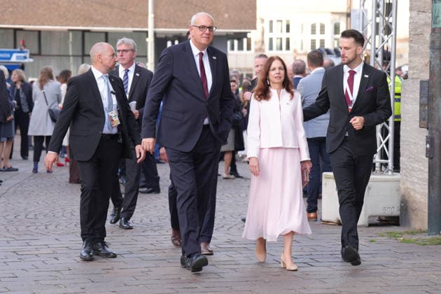 German Unity Day celebrations in Bremen: Andreas Bovenschulte, President of the Bundesrat and Mayor of Bremen, with his wife Kerstin Krueger upon their arrival at the 2026 German Unity Day celebrations in Bremen, Bremen, October 3, 2026, Bremen, Germany