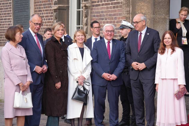 German Unity Day celebrations in Bremen: Charlotte Merz with her husband, Federal Chancellor Friedrich Merz (CDU), together with Bundestag President Julia Kloeckner, Elke Buedenbender and Federal President Frank Walter Steinmeier, as well as Andreas Bovenschulte, President of the Bundesrat, and h