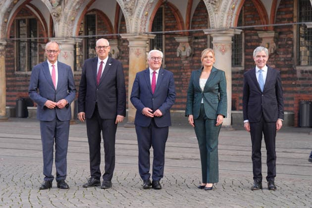 Unification Day celebrations in Bremen: Federal Chancellor Friedrich Merz (CDU), together with Andreas Bovenschulte, President of the Bundesrat, Federal President Frank-Walter Steinmeier, Bundestag President Julia Kloeckner, and Stephan Harbarth, President of the Federal Constitutional Cou