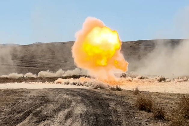 TAJIKISTAN - OCTOBER 3, 2026: Russian tank crews destroy a simulated enemy during the Tsentr Centre 2026 military exercise held at the Lyaur training ground. Video screen grab. Best quality available Tajikistan - ZUMAt113 20261003_zaa_t113_007 Copyright: xRussianxDefencexMinistryx