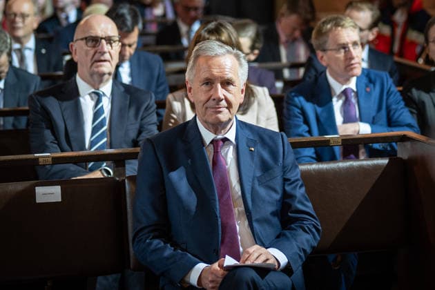 Ecumenical service at St. Petri Cathedral; Christian Wulff, former Federal President, in the front row, behind him (from left) Dietmar Woidke, Minister-President of Brandenburg, and Daniel Günther, Minister-President of Schleswig-Holstein; official central celebrations for German Unity Day 2026 in Bremen, Bremen, Germany, downtown