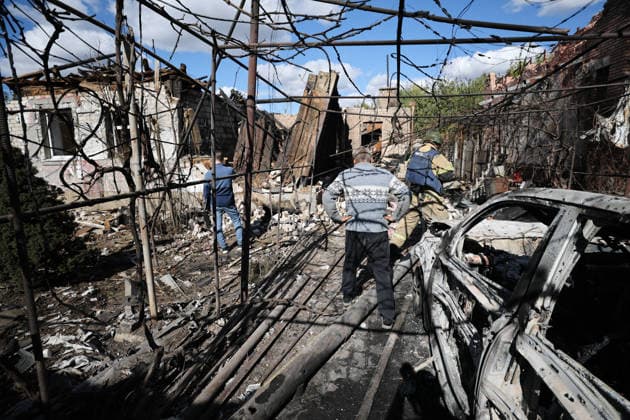 RUSSIA, DONETSK - OCTOBER 3, 2026: A house suffers damage from a drone strike on Donetsk s Kiyevsky District Donetsk Russia  - ZUMAt113 20261003_zaa_t113_030 Copyright: xDmitryxYagodkinx
