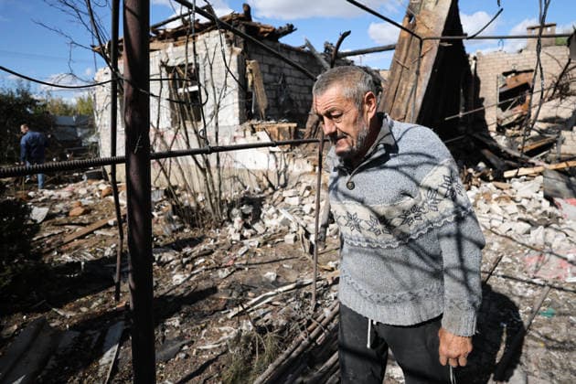 RUSSIA, DONETSK - OCTOBER 3, 2026: A house suffers damage from a drone strike on Donetsk s Kiyevsky District Donetsk Russia  - ZUMAt113 20261003_zaa_t113_031 Copyright: xDmitryxYagodkinx