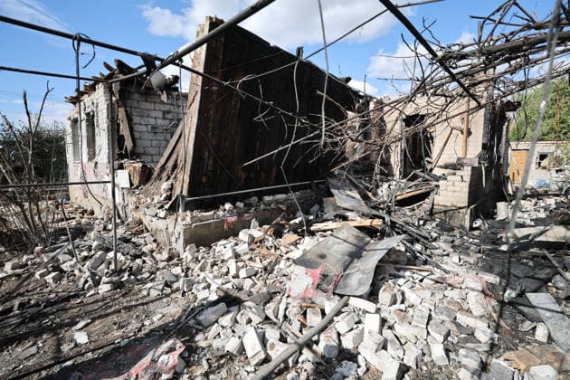 RUSSIA, DONETSK - OCTOBER 3, 2026: A house suffers damage from a drone strike on Donetsk s Kiyevsky District Donetsk Russia  - ZUMAt113 20261003_zaa_t113_036 Copyright: xDmitryxYagodkinx