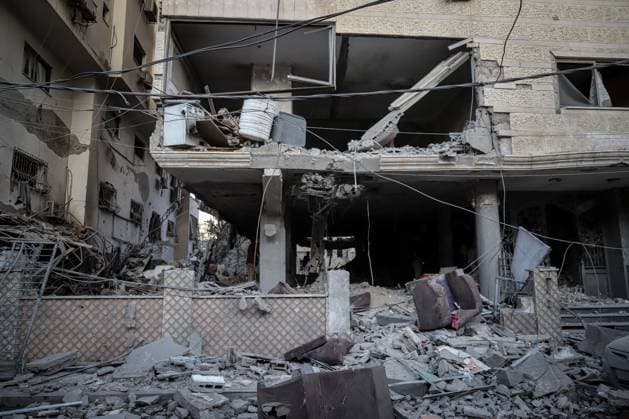 RECORD DATE NOT STATED Aftermath of Israeli Strike on Residential Building in Gaza City (INT) Aftermath of Israeli Strike on Residential Building in Gaza City, On October 3, 2026, Gaza, Palestine: The aftermath of an Israeli airstrike on a residential building in the Rimal neighborhood of western Gaza City early Saturday, which killed five Palestinians and wounded others. Rescue crews searched the rubble following the strike. The casualties were reported by local medical sources. Credit: Mohammed M. Skaik TheNews2(Foto: Mohammed Skaik Thenews2 imago images) Aftermath of Israeli Strike on Residential Building in Gaza City Copyright: xMohammedxSkaikx