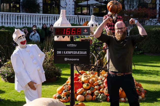 Danish Giant Pumpkin Championship Results Announced: Emil Bertel Clausen from Moerke with his pumpkin weighing 166.8 kg at the Danish Giant Pumpkin Championship in Tivoli, Copenhagen, on Saturday, October 3, 2026. Photo by Emil Nicolai Helms, Scanpix 2026, Copenhagen, Denmark  Copyright: EmilxNicolaixHelmsx spdk20261003-132712-L