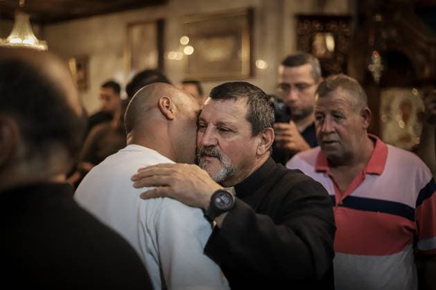 RECORD DATE NOT STATED Funeral Held for Christian Mother and Daughter Killed in Gaza City Strike (INT) Funeral Held for Christian Mother and Daughter Killed in Gaza City Strike on October 3, 2026, Gaza, Palestine: Mourners attend the funeral of Christian mother Maysa Abu Dawood and her daughter Mary at Saint Porphyrius Church in Gaza City on Saturday, after they were killed early in the morning when an Israeli airstrike hit their residential apartment in the city. Mukhtars, community reconciliation figures, and members of the Palestinian Civil Defense attend the funeral. Credit: Mohammed M. Skaik TheNews2(Foto: Mohammed Skaik Thenews2 imago images) Funeral Held for Christian Mother and Daughter Killed in Gaza City Strike Copyright: xMohammedxSkaikx