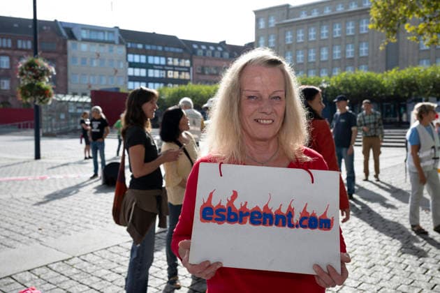 October 3, 2026 Press Event: Es brennt Initiative Human Chain in Dortmund, Hansaplatz Susanne Edgington called for a gathering on behalf of esbrennt.com at Hansaplatz and Westenhellweg in Dortmund, North Rhine-Westphalia, Germany