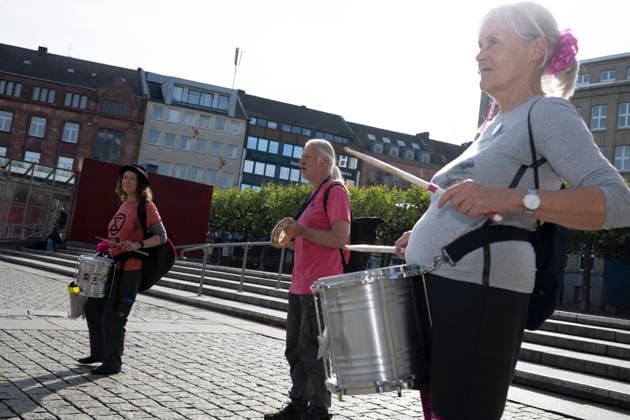 October 3, 2026 Press Event: Es brennt Initiative Human Chain in Dortmund, Hansaplatz The XR Potts Drummers from Essen are supporting the protest at Hansaplatz and Westenhellweg in Dortmund, North Rhine-Westphalia, Germany