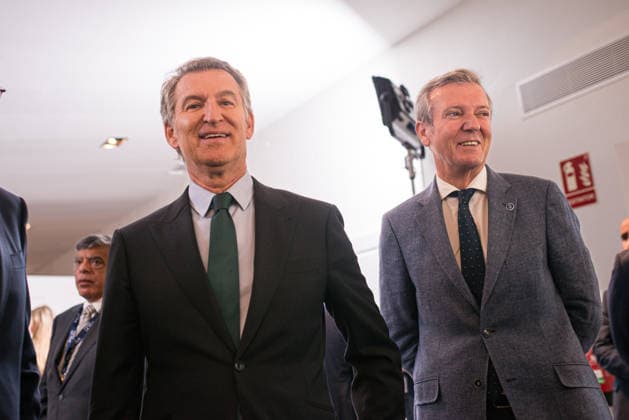 Third day of the La Toja Vínculo Atlántico Forum: Alberto Núnez Feijóo i, president of the Popular Party, and Alfonso Rueda d, president of the Xunta de Galicia, during the La Toja Vínculo Atlántico Forum on October 3, 2026, in O Grove, Pontevedra, Galicia, Spain. The La Toja Vínculo Atlántico Forum is a renowned annual forum for debate and reflection focused on the defense of liberal democracy, the Atlantic partnership, and international cooperation. Founded in 2019 on the initiative of Josep Piqué, Amancio López Seijas, and the Hotusa Group, it brings together prominent political and business leaders, academics, and representatives of civil society on the island of La Toja. OCTOBER 3, 2026 Elena Ferná O Grove, Pontevedra, Galicia O Grove Copyright: xElenaxFernandezx 7817724