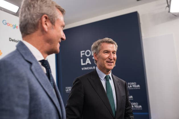 Third day of the La Toja Vínculo Atlántico Forum: Alberto Núnez Feijóo, president of the Popular Party, and Alfonso Rueda, president of the Xunta de Galicia, during the La Toja Vínculo Atlántico Forum on October 3, 2026, in O Grove, Pontevedra, Galicia, Spain. The La Toja Vínculo Atlántico Forum is a renowned annual forum for debate and reflection focused on the defense of liberal democracy, the Atlantic partnership, and international cooperation. Founded in 2019 on the initiative of Josep Piqué, Amancio López Seijas, and the Hotusa Group, it brings together prominent political and business leaders, academics, and representatives of civil society on the island of La Toja. OCTOBER 3, 2026 Elena Ferná O Grove, Pontevedra, Galicia O Grove, Po Copyright: xElenaxFernandezx 7817740
