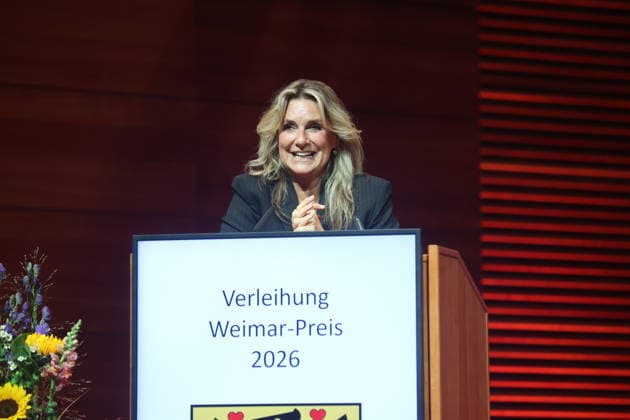 Weimar Prize Awarded to Ute Freudenberg Weimar, October 3, 2026 Weimar Prize Awarded to Ute Freudenberg, pictured: singer Kim Fischer. The award ce Copyright: xMatthiasxGränzdörferx
