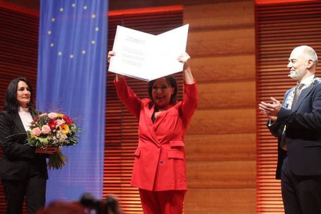 Weimar Prize Awarded to Ute Freudenberg Weimar, October 3, 2026 Weimar Prize Awarded to Ute Freudenberg The award ceremony took place on German Unity Day at the Weimarhalle and is Copyright: xMatthiasxGränzdörferx