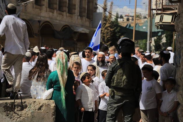 Israeli forces raid Hebron on Sukkot holiday HEBRON, WEST BANK, PALESTINE - OCTOBER 03: Israeli soldiers restrict the movement of Palestinians and take security measures as they raid the Old Town on the occasion of Sukkot feast in Hebron, West Bank, Palestine on October 03, 2026. Amer Shallodi Anadolu Hebron West Bank. Editorial use only. Please get in touch for any other usage. Copyright: x2026xAnadoluxAmerxShallodix
