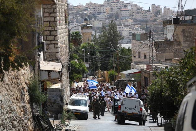 Israeli Soldiers Restrict Palestinian Movement During Settler Tour in Hebron Israeli soldiers restrict the movement of Palestinians and take security measures during a tour by Israeli settlers in the Old City of Hebron, in the West Bank, on October 3, 2026, during the Jewish holiday of Sukkot. Photo by Mamoun Wazwaz apaimages Hebron West Bank Palestinian Territory 031026_Hebron_MW_00(10) Copyright: xapaimagesxMamounxWazwazx xapaimagesx