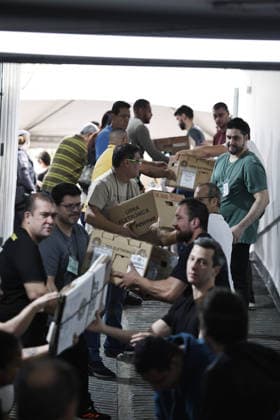 CAMPINAS, SP - 03.10.2026: TRANSPORTE URNAS ELEIcaO CAMPINAS - Electoral Court officials transport the ballot boxes to the vans that will take them to schools in Campinas SP. x3024099x LeandroxFerreira