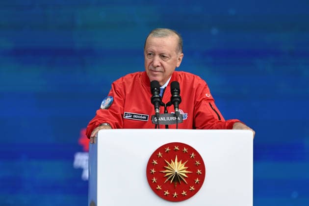 Turkish President Erdogan visits the TEKNOFEST Southeast in Sanliurfa SANLIURFA, TURKIYE - OCTOBER 03: Turkish President Recep Tayyip Erdogan delivers a speech during his visit to the Aerospace, Space and Technology Festival (TEKNOFEST) Southeast at Sanliurfa GAP Airport in Sanliurfa, Turkiye on October 3, 2026. Harun Ozalp Anadolu Sanliurfa Turkey. Editorial use only. Please get in touch for any other usage. Copyright: x2026xAnadoluxHarunxOzalpx
