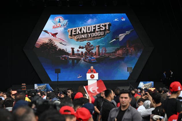 Turkish President Erdogan visits the TEKNOFEST Southeast in Sanliurfa SANLIURFA, TURKIYE - OCTOBER 03: Turkish President Recep Tayyip Erdogan delivers a speech during his visit to the Aerospace, Space and Technology Festival (TEKNOFEST) Southeast at Sanliurfa GAP Airport in Sanliurfa, Turkiye on October 3, 2026. Harun Ozalp Anadolu Sanliurfa Turkey. Editorial use only. Please get in touch for any other usage. Copyright: x2026xAnadoluxHarunxOzalpx