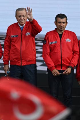 Turkish President Erdogan visits the TEKNOFEST Southeast in Sanliurfa SANLIURFA, TURKIYE - OCTOBER 03: Turkish President Recep Tayyip Erdogan greets crowd and participants during his visit to the Aerospace, Space and Technology Festival (TEKNOFEST) Southeast at Sanliurfa GAP Airport in Sanliurfa, Turkiye on October 3, 2026. Harun Ozalp Anadolu Sanliurfa Turkey. Editorial use only. Please get in touch for any other usage. Copyright: x2026xAnadoluxHarunxOzalpx