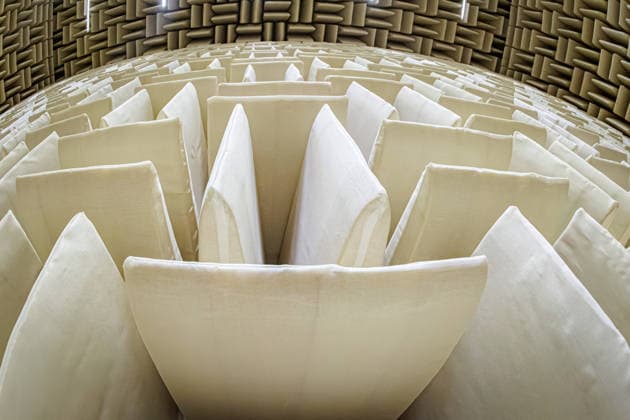October 3, 2026, Düsseldorf: At this year’s TürenAuf Tag mit der Maus, children and parents will experience amazing acoustic experiments in an anechoic chamber at Düsseldorf University of Applied Sciences. Düsseldorf University of Applied Sciences, Münsterstraße, North Rhine-Westphalia, Germany