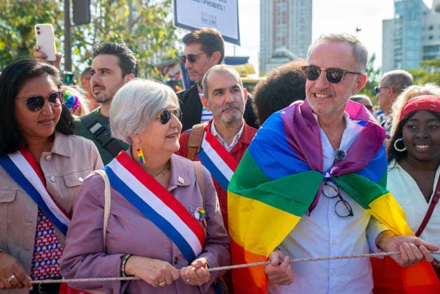 Politics At Paris Pride March - France Emmanuel Gregoire, Mayor of Paris, attends the Pride Parade to defend the rights of LGBTQ+ individuals, marching from Place d Italie to Bastille in Paris, France on October 3, 2026. Photo by Denis Prezat ABACAPRESS.COM Paris France  Copyright: xPrezatxDenis ABACAx