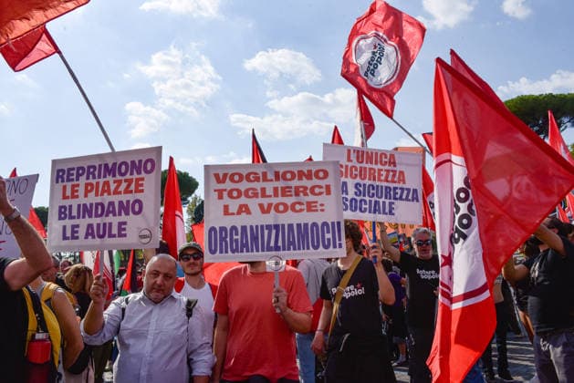 October 3, 2026, Rome, Rome, Italy: Activists and demonstrators hold banners and flags during the Potere al Popolo protest at Piazza Bocca della Verità in Rome on October 3, 2026. Rome Italy - ZUMAn299 20261003_zip_n299_014 Copyright: xVincenzoxNuzzolesex