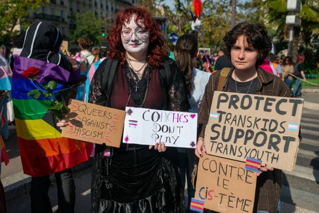 Thousands March During Pride Parade - Paris Thousands of people march from Place d Italie to Bastille during the Pride Parade to defend the rights of LGBTQ+ individuals in Paris, France on October 3, 2026. Photo by Denis Prezat ABACAPRESS.COM Paris France  Copyright: xPrezatxDenis ABACAx