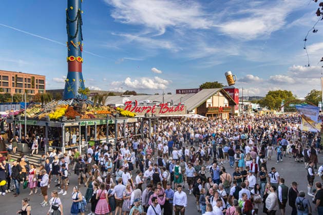 Busy Times at the Cannstatter Wasen According to the organizers, the Cannstatter Volksfest is one of the most beautiful and largest folk festivals in the world. On the holiday, the festival grounds were very well attended. A total of about three million guests are expected. October 3, 2026, Stuttgart, Baden-Württemberg, Germany