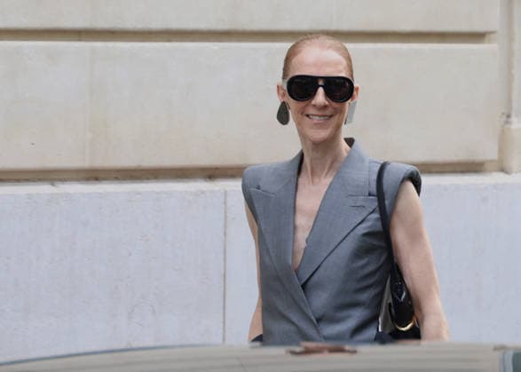 Céline Dion leaves the Royal Monceau hotel in Paris on October 3, 2026. Denis Guignebourg, Bestimage. Céline Dion leaves the Royal Monceau hotel in Paris on October 3, 2026.  Copyright: xDenisxGuignebourgx xBestimagexDenisxGuignebourgx xBestimagex