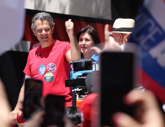 RECORD DATE NOT STATED Lula takes a walk along Paulista Avenue and continues along Augusta Street. Sao Paulo (SP), October 3, 2026 2026 Elections Lula President and candidate for re-election Luiz Inacio Lula da Silva (PT) participates in a walk on Paulista Avenue, in Sao Paulo, in the last campaign event before the first round of elections. The mobilization continues along Augusta Street towards Roosevelt Square. Lula is accompanied by allies, including Fernando Haddad, Geraldo Alckmin, Marina Silva, and Simone Tebet.(Foto: Leco Viana Thenews2 imago images) Lula takes a walk along Paulista Avenue and continues along Augusta Street.  Copyright: xLecoxVianax