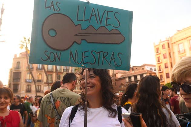 Housing Protest in Málaga Photos from the housing protest in Málaga October 3, 2026, in Málaga, Andalusia, Spain October 3, 2026, in Málaga, Málaga, Spain  Copyright: xÃlexxZeax 7818726