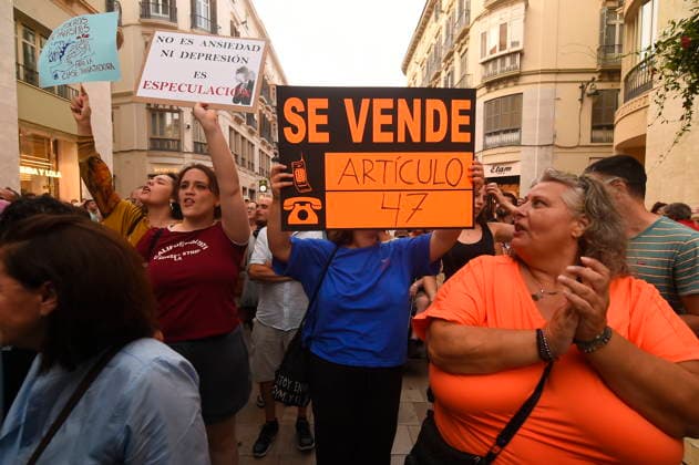 Housing Protest in Málaga Photos from the housing protest in Málaga October 3, 2026, in Málaga, Andalusia, Spain October 3, 2026, in Málaga, Málaga, Spain  Copyright: xÃlexxZeax 7818730