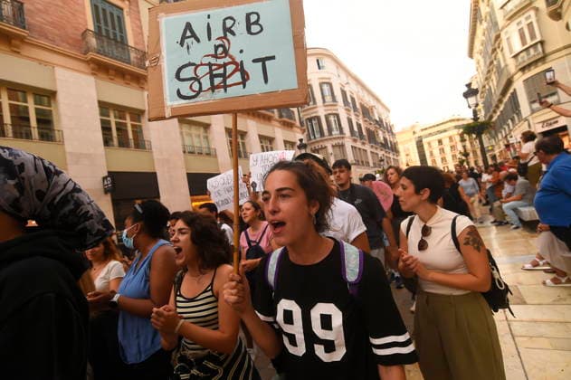 Housing Protest in Málaga Photos from the housing protest in Málaga October 3, 2026, in Málaga, Andalusia, Spain October 3, 2026, in Málaga, Málaga, Spain Copyright: xÃlexxZeax 7818735