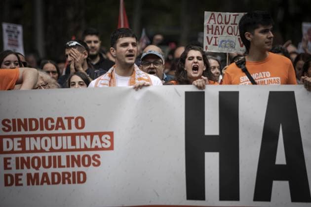 October 3, 2026, Madrid, Spain: MADRID, SPAIN †OCTOBER 3, 2026: Tens of thousands of people took part in a housing rights demonstration in Madrid organized by the Madrid Tenants Union, which called for a general strike across Spain until measures against real estate speculation in Madrid are approved. The march came one week after a large protest encampment began at Puerta del Sol. The encampment prompted the government to approve two decrees containing housing measures demanded by activists, although Parliament rejected the measures the previous Friday. Demonstrators marched through Madrid as part of the ongoing campaign over housing rights and measures addressing real estate speculation. Madrid Spain - ZUMAq101 20261003_zna_q101_103 Copyright: xJairoxVargasxMartoÂNx