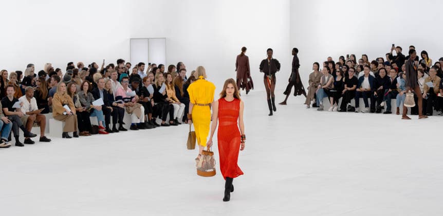 PARIS FASHION WEEK SPRING AND 27 WOMEN S READY-TO-WEAR HERMES sylvie lefort photography MAXPPP 03 10 2026 @Sylvie Lefort Photography MAXPPP October 3, 2026 Models showcase creations from the HERMÈS Women’s Spring Summer 2027 collection during Paris Fashion Week in Paris, France, October 3, 2026. The presentation of the women’s collections ran from September 28 to October 6, 26.  Copyright: xMAXPPPxsylviexlefortxphotographyx LFR202610035952 LFR202610035952