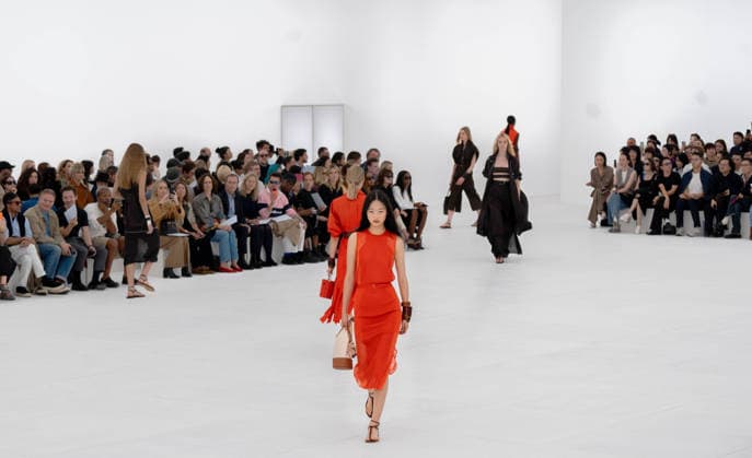 PARIS FASHION WEEK SPRING AND 27 WOMEN S READY-TO-WEAR HERMES sylvie lefort photography MAXPPP 03 10 2026 @Sylvie Lefort Photography MAXPPP October 3, 2026 Models showcase designs from the HERMES Women’s Spring Summer 2027 collection during Paris Fashion Week in Paris, France, October 3, 2026. The presentation of the women’s collections ran from September 28 to October 6, 26.  Copyright: xMAXPPPxsylviexlefortxphotographyx LFR202610035959 LFR202610035959